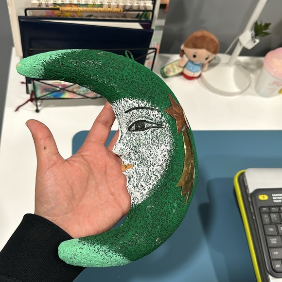 Green Crescent Moon Wall Decor - Picture 4 of 5